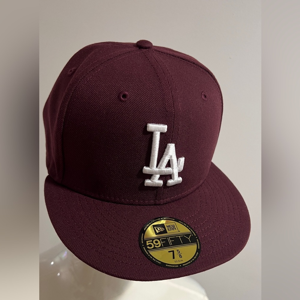 LA Dodgers New Era Burgundy Fitted Cap 7 5/8 NWT